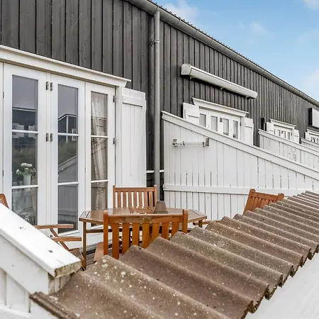 Benthe - 100m To The Fjord By Interhome Tabel