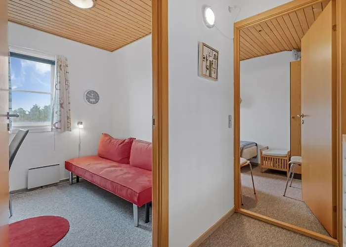 Benthe - 100m To The Fjord By Interhome